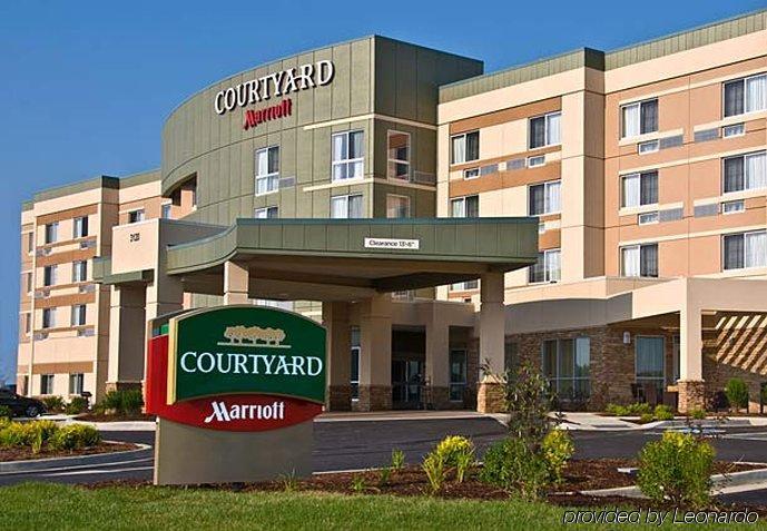 Courtyard Lincoln Downtown Hotel Ngoại thất bức ảnh